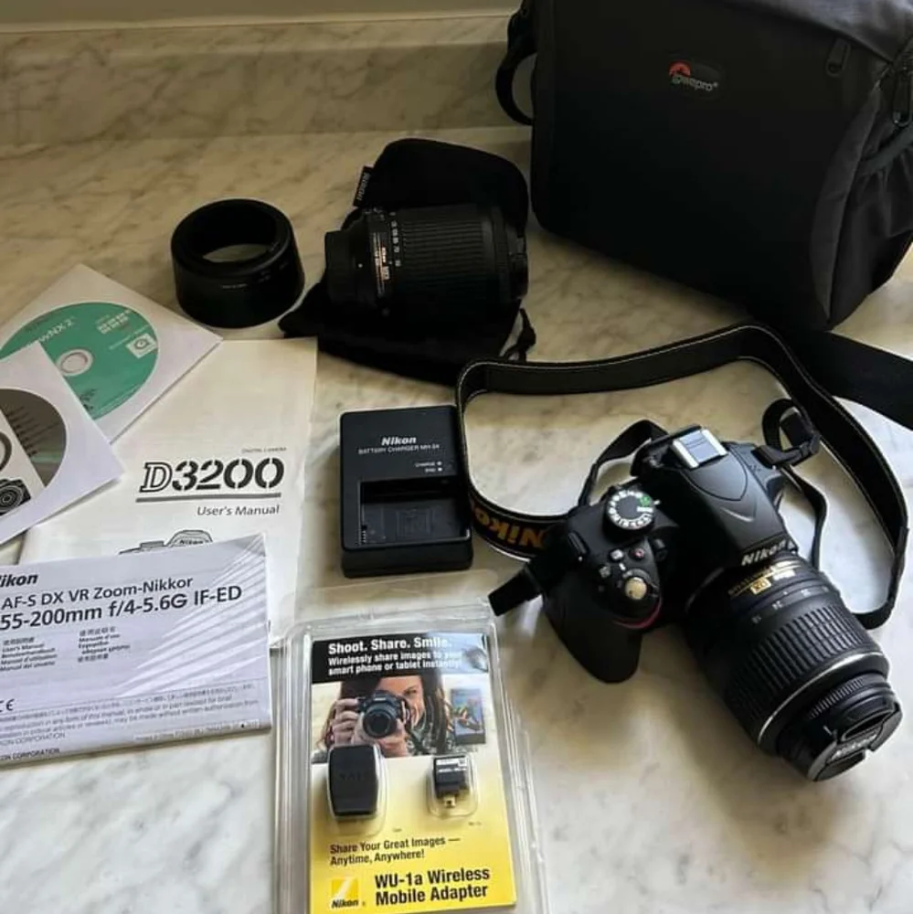 Nikon D3200 with accessories